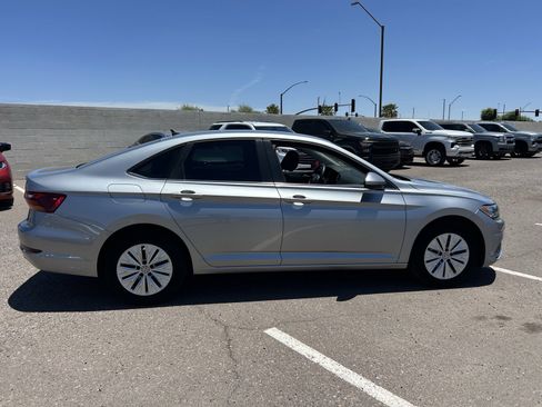Used 2019 Volkswagen Jetta S FWD image 5