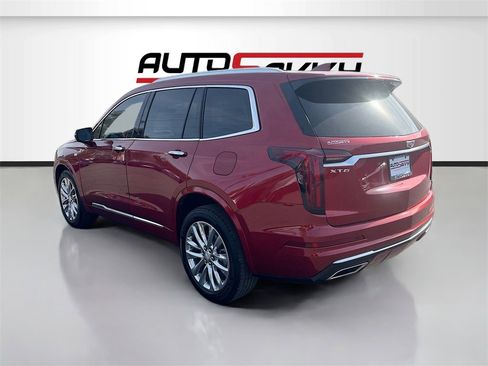 Used 2024 Cadillac XT6 Premium Luxury w/ Technology Package image 5