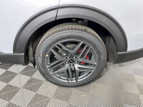 New 2026 Ford Explorer ST w/ Sun And Sound Package image 20