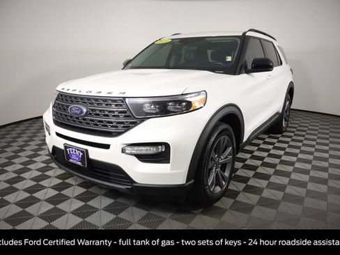Used 2023 Ford Explorer XLT w/ XLT Sport Appearance Package AWD/4WD image 10