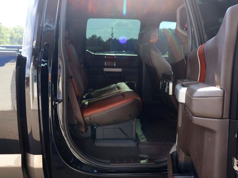 Used 2020 Ford F250 King Ranch w/ King Ranch Ultimate Package AWD/4WD image 12