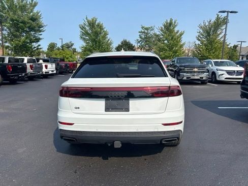 Used 2025 Audi Q8 Premium AWD/4WD image 6