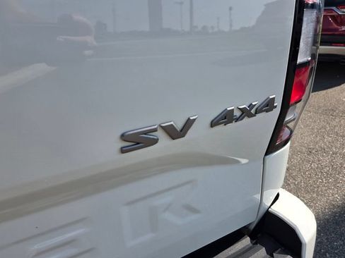 Used 2024 Nissan Frontier SV w/ Technology Package AWD/4WD image 10