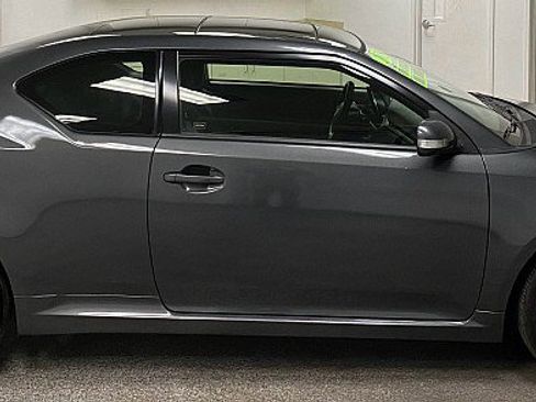 Used 2013 Scion tC image 4
