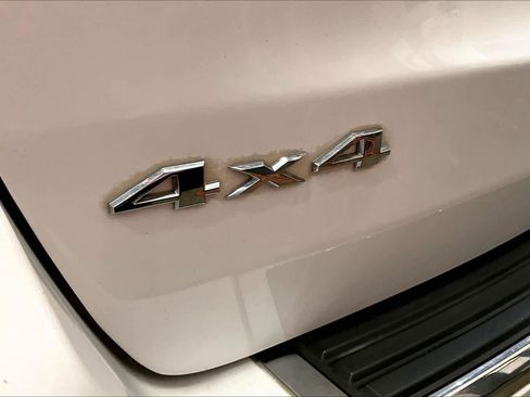 Used 2017 Jeep Grand Cherokee Limited AWD/4WD image 10