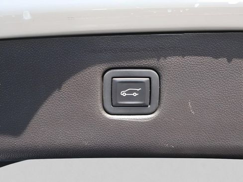 Used 2023 Chevrolet Blazer RS w/ Enhanced Convenience Package AWD/4WD image 18