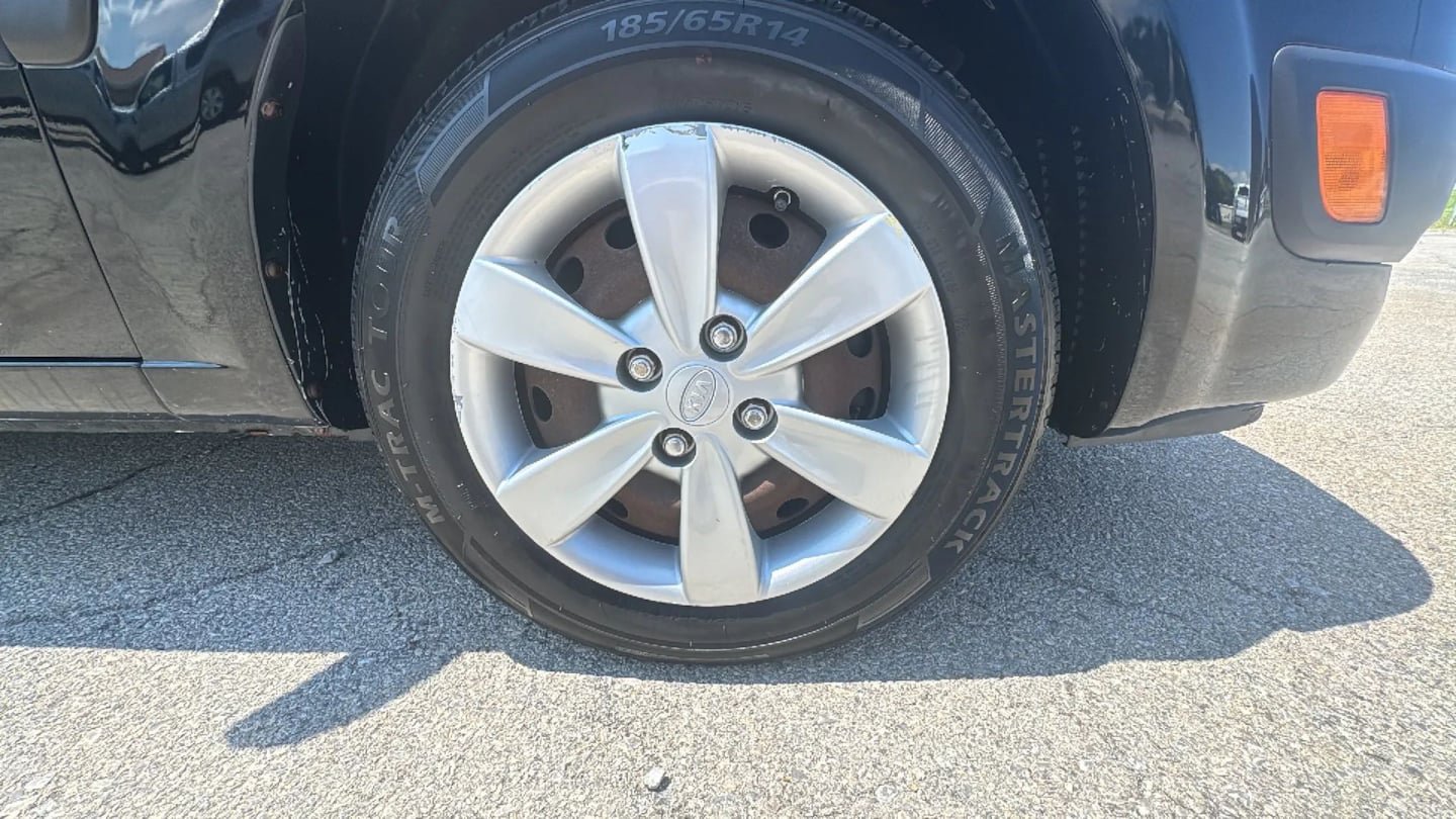 Used 2009 Kia Rio LX FWD image 21