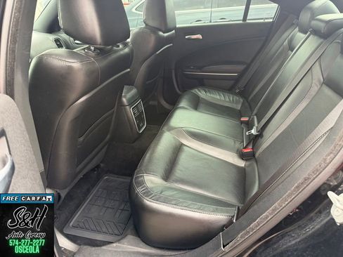 Used 2021 Dodge Charger SXT w/ Leather Interior Group image 5