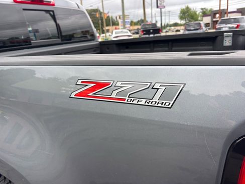 Used 2019 Chevrolet Colorado Z71 AWD/4WD image 5