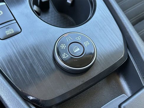 New 2026 Nissan Rogue SV AWD/4WD image 31