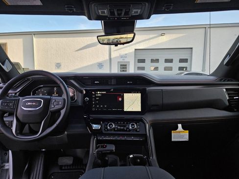 New 2026 GMC Sierra 1500 AT4 w/ AT4 Premium Package AWD/4WD image 29