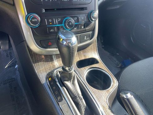 Used 2015 Chevrolet Malibu LT image 15