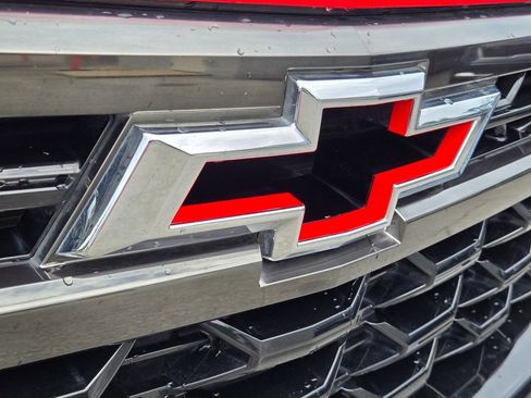 Used 2022 Chevrolet Silverado 1500 ZR2 w/ Technology Package AWD/4WD image 5