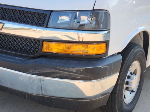 New 2024 Chevrolet Express 3500 w/ Power Convenience Package image 15