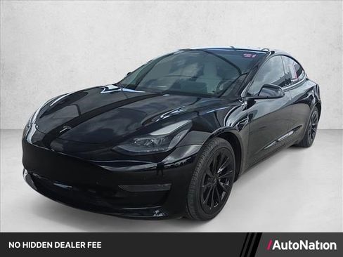Used 2021 Tesla Model 3 Standard Range Plus RWD image 1