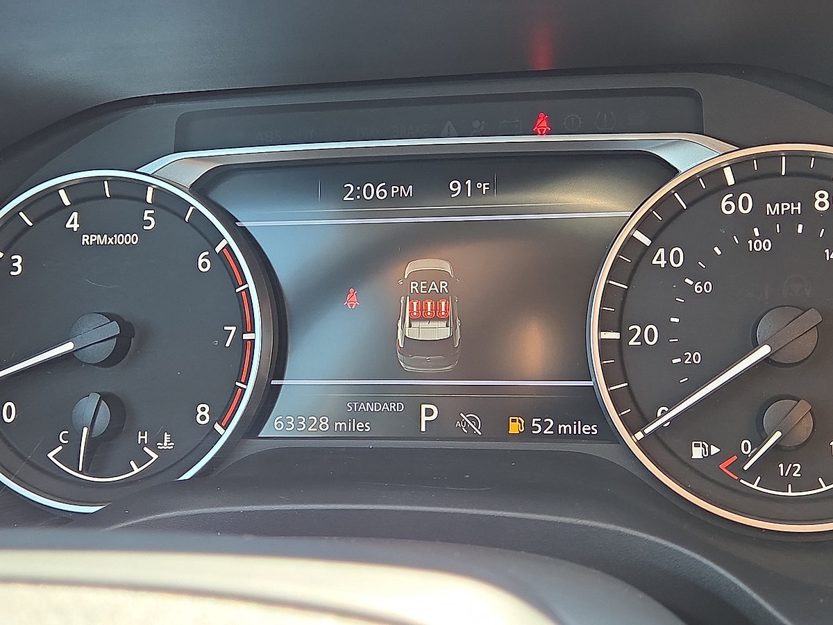 Used 2025 Nissan Rogue SV FWD image 27