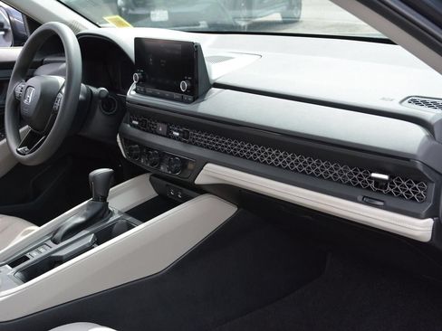 Used 2024 Honda Accord EX image 21