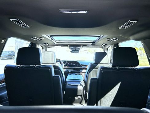 Certified 2024 Cadillac Escalade ESV Premium Luxury w/ Performance Package image 24