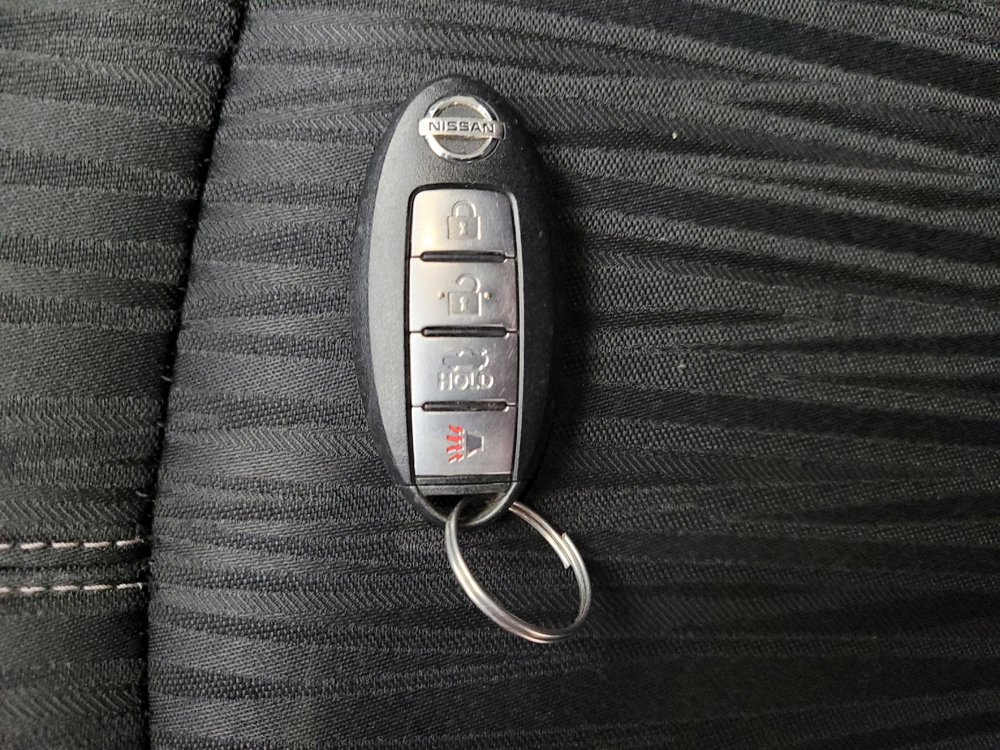 Used 2017 Nissan Sentra SV FWD image 32