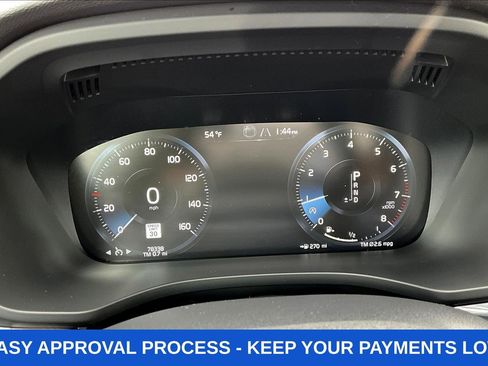 Used 2021 Volvo XC60 T5 Momentum w/ Premium Package AWD/4WD image 16
