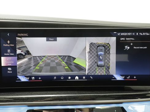 Used 2026 BMW 750e xDrive w/ Executive Package AWD/4WD image 12