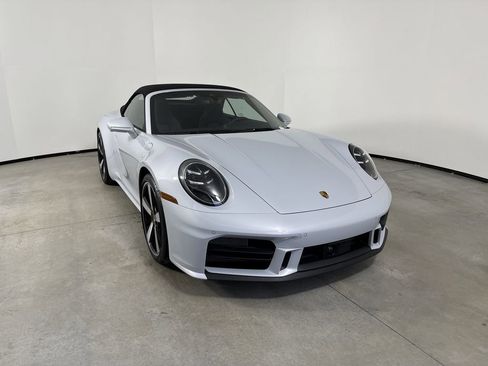 New 2026 Porsche 911 Carrera 4S image 9