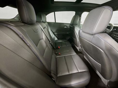 Used 2024 Cadillac XT4 Sport w/ Cold Weather Package image 31