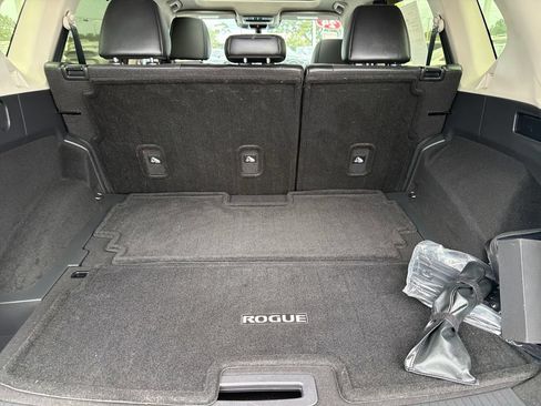 Used 2024 Nissan Rogue Platinum w/ Platinum Premium Package FWD image 14