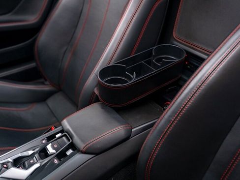 Used 2019 Lamborghini Huracan LP 580-2 image 3