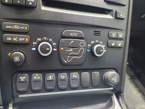 Used 2014 Volvo XC90 3.2 image 33