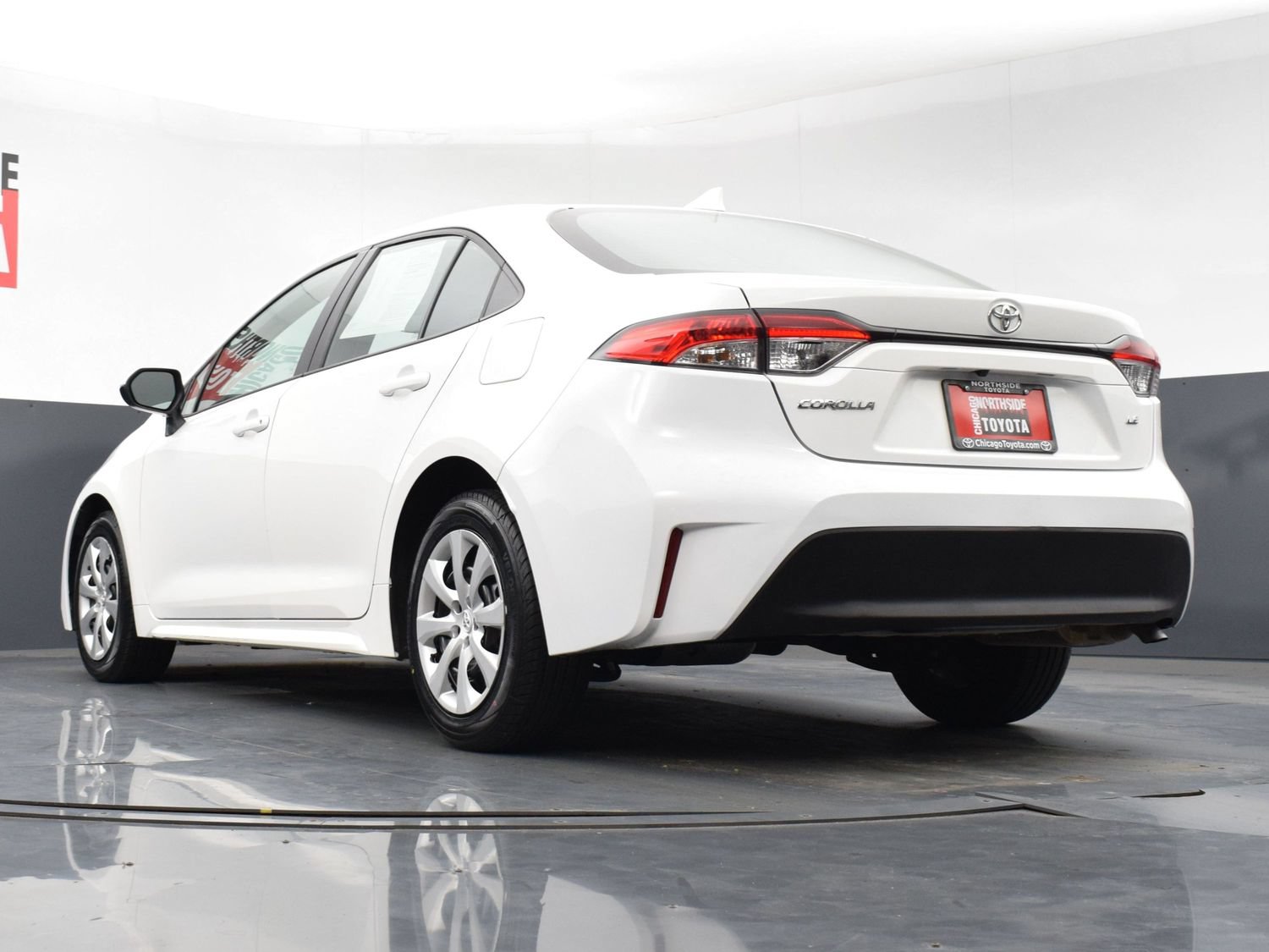 Used 2025 Toyota Corolla LE FWD image 26
