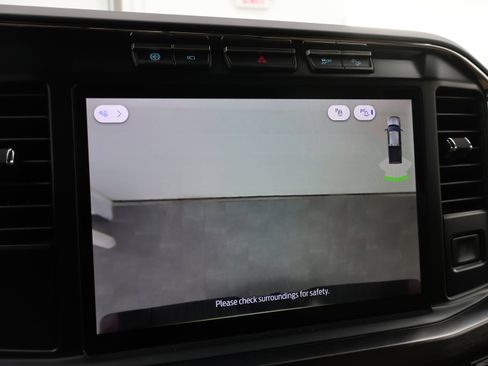 Used 2023 Ford F350 Lariat w/ FX4 Off-Road Package image 21