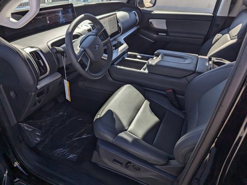 New 2026 Ford Expedition Active RWD image 10