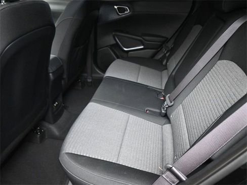 Used 2025 Kia Soul EX image 16