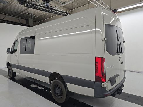 Used 2023 Mercedes-Benz Sprinter 2500 image 3