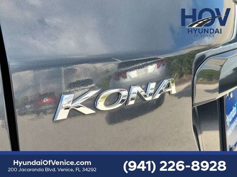 Used 2021 Hyundai Kona SE image 16