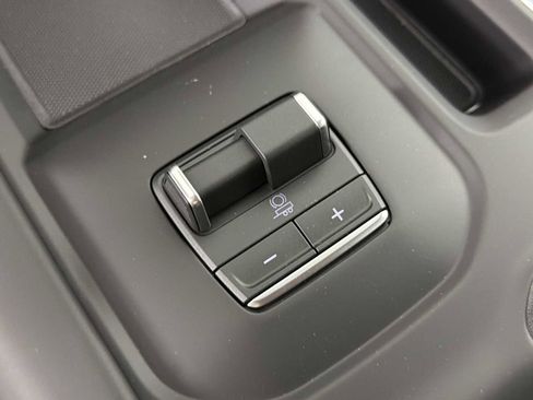 New 2026 GMC Sierra 2500 Denali Ultimate AWD/4WD image 31
