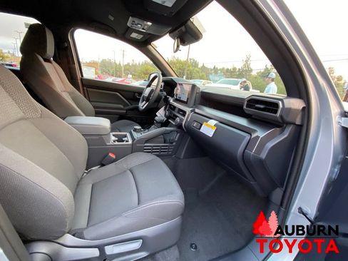 New 2026 Toyota 4Runner SR5 AWD/4WD image 16