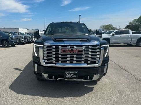 New 2026 GMC Sierra 3500 Denali image 3