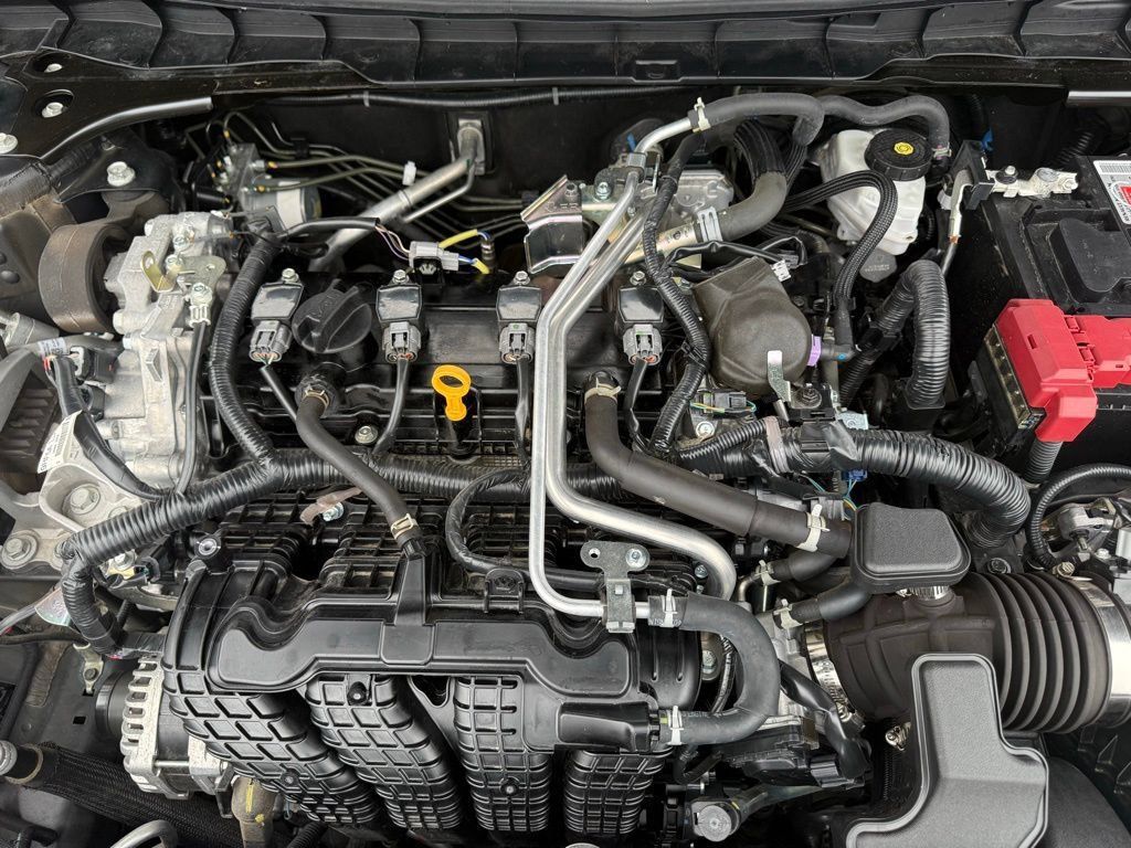 Used 2025 Nissan Altima 2.5 S FWD image 12