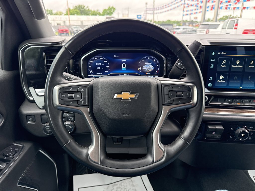 Used 2025 Chevrolet Silverado 1500 LT RWD image 14