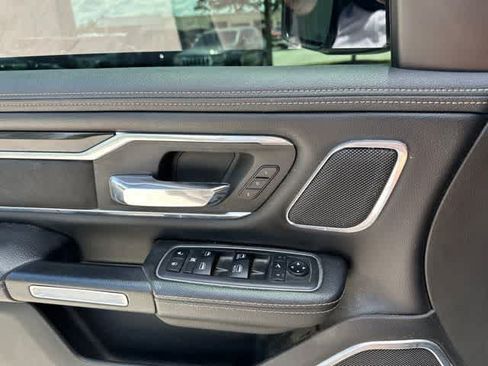 Used 2019 RAM 1500 Laramie AWD/4WD image 13