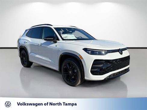 New 2026 Volkswagen Tiguan SE R-Line AWD/4WD image 1