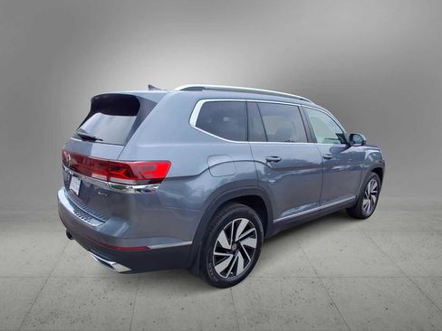 Used 2024 Volkswagen Atlas SEL AWD/4WD image 8