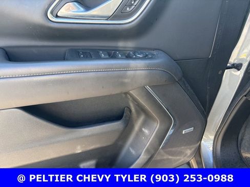 Used 2022 Chevrolet Tahoe Z71 w/ Luxury Package image 12