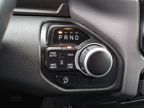 Used 2022 RAM 1500 Big Horn AWD/4WD image 14