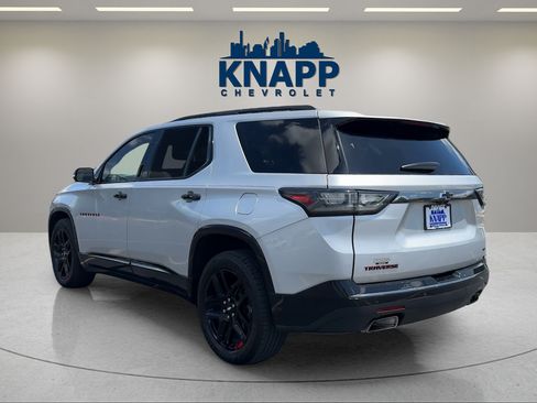 Used 2020 Chevrolet Traverse Premier w/ Redline Edition AWD/4WD image 3