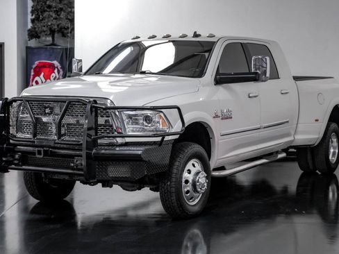 Used 2018 RAM 3500 Laramie w/ Cold Weather Group image 6