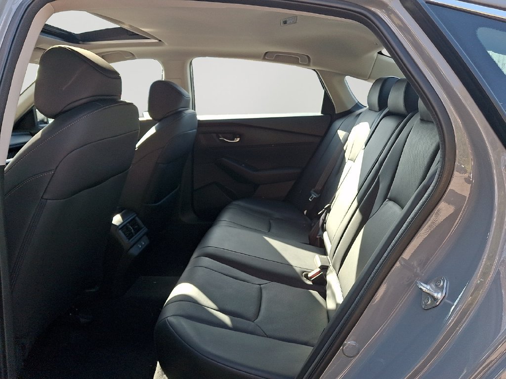 Used 2024 Honda Accord EX-L image 9