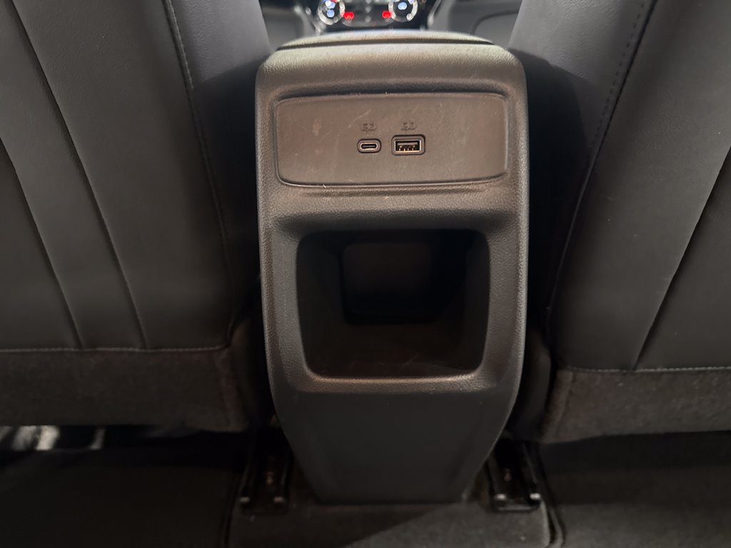 Used 2025 Chevrolet Trax RS w/ Sunroof Package FWD image 42